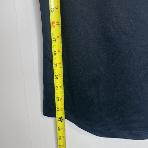 🦋Adorable Black Champion tank top with built in bra support! - Picture 4 of 7